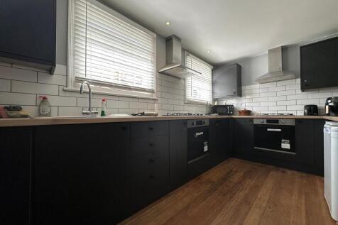 Kitchen III.jpg