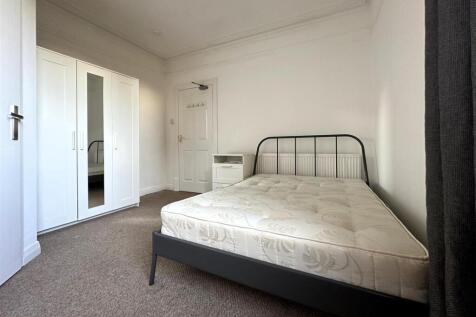 Room II.jpg