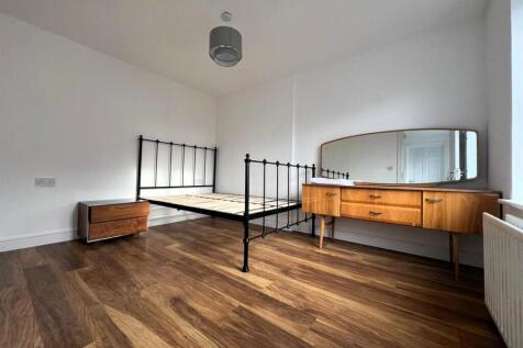 Room 2.jpg