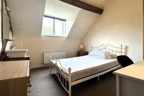 Bedroom 3 I.jpg