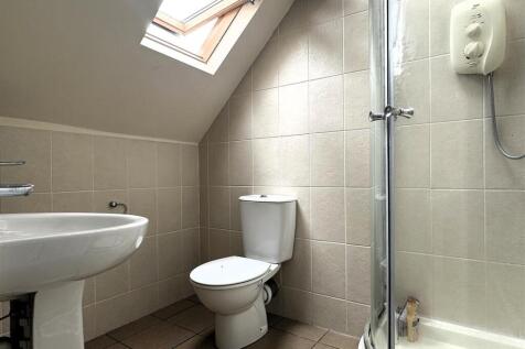 Shower Room.jpg