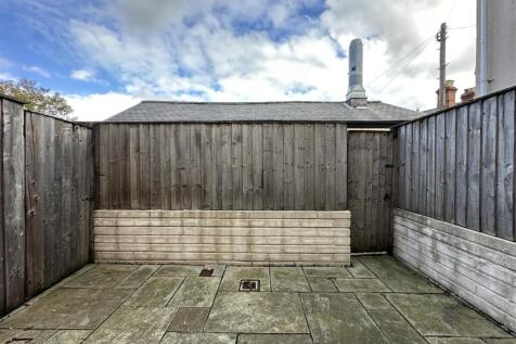 Outside 1.jpg
