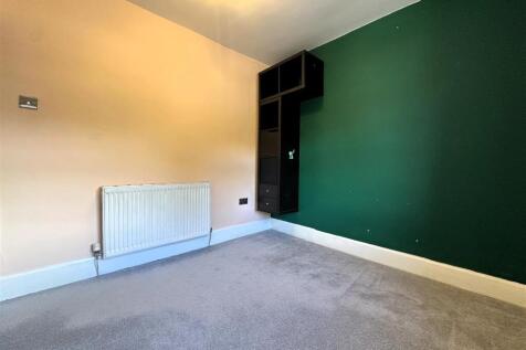 Bedroom 2 II.jpg
