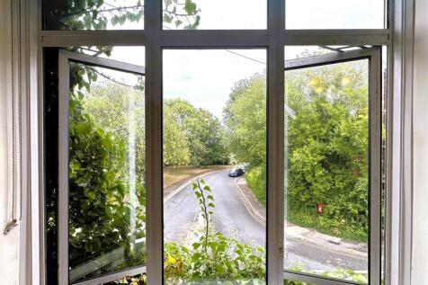 Lounge View Online.jpg