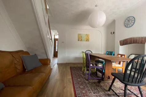 Dining Room Lounge III.jpg