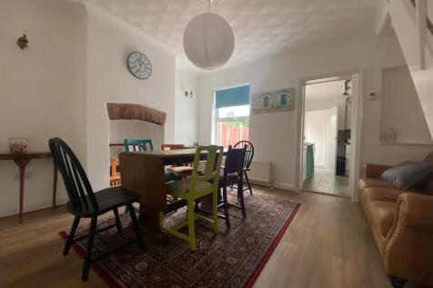 Dining Room Lounge.jpg