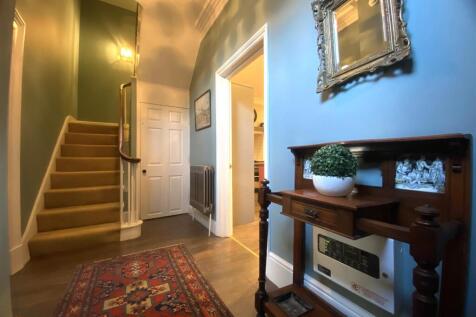 Entrance Hall II.jpg