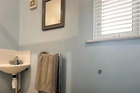 Shower Room 2 II.jpg