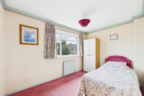CAM01354G0-PR0450-STILL018