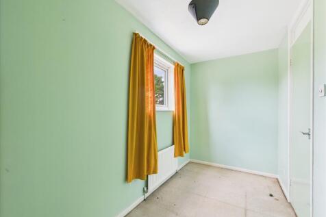 CAM01354G0-PR0526-STILL009