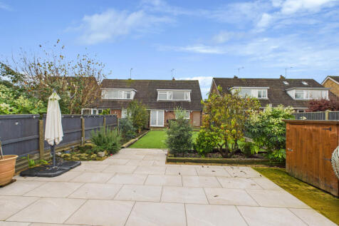 CAM02536G0-PR0024-STILL028