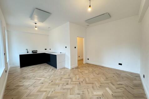 Kitchen/Lounge