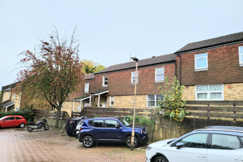 Mountbatten Close SE19 1AP