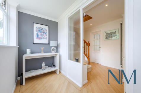 Porch/Hall