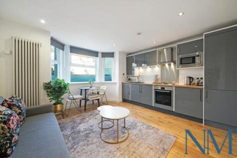 Stylish-Chain-Free 1-Bed Apartment | Sydenham Rd,