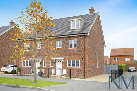 4 Bedroom Semi-detached House for sale Foxglove D