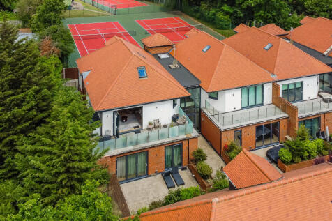 Eden Lodges