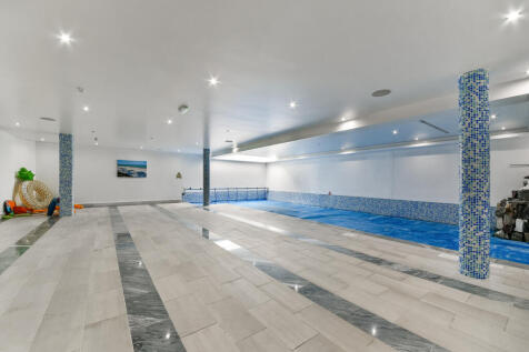 Eden Lodges