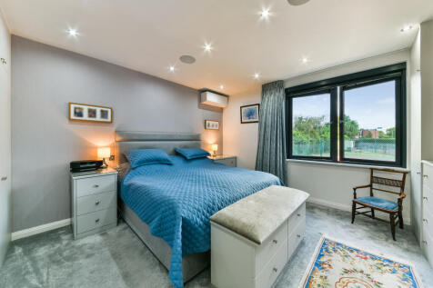 Eden Lodges