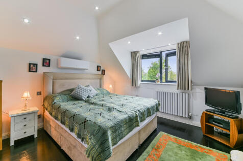 Eden Lodges