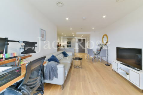 Living room 1