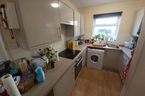 429 kitchen.jpg
