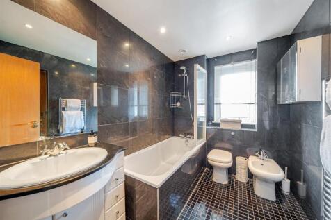 Master ensuite