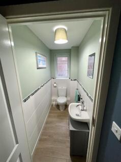 Downstairs WC Cloakroom