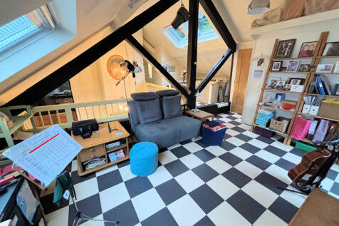 Property Image 32