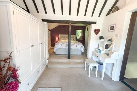 Bedroom/Dressing Area