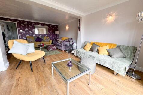 Living Room/Diner