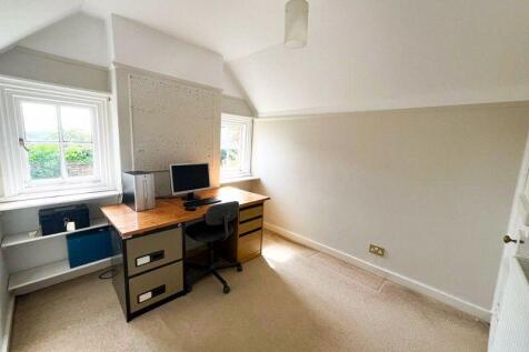 Bedroom/Office