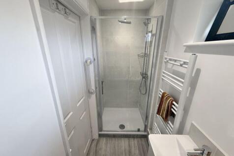 Downstairs wet room