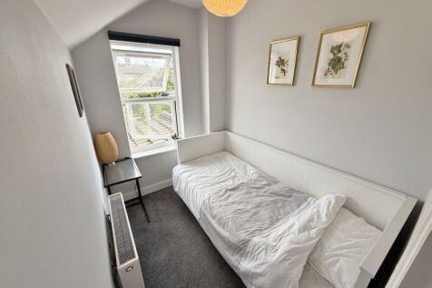 Bedroom/Study