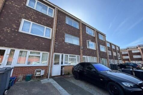 Travellers Way, Hounslow, TW4 7QA