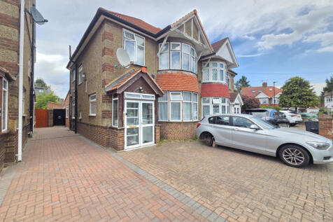 Greencroft Road, Hounslow, TW5 0BH