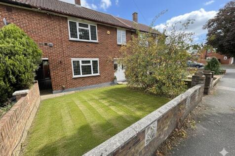 3 bed terraced house for sale Cobham Road, Hounsl