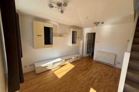 Lounge 4.jpg