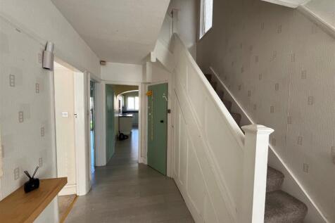 Hallway.jpg