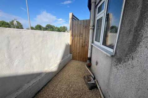 Outside 1.jpg
