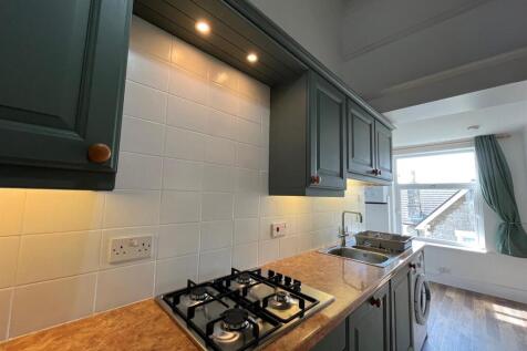 Kitchen Counter.jpg