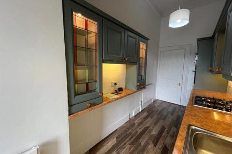 Kitchen New (2).jpg