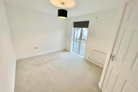 Bedrom 1 (1).jpg