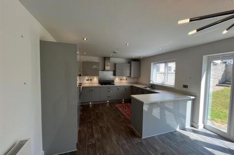 Kitchen 3.jpg