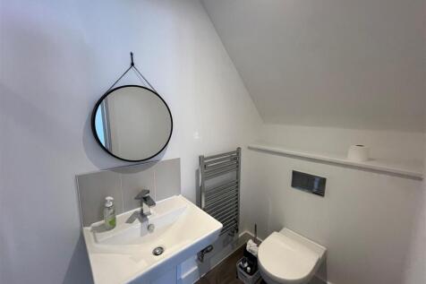 En-suite 1.jpg