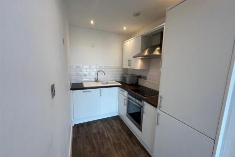 Kitchen - 1.jpg