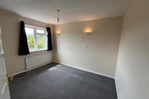 Master bedroom 2.jpg