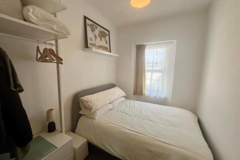 Bedroom.jpg