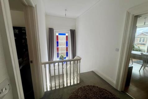 Hallway 1.jpg