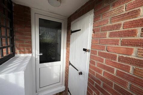 Side door & storage